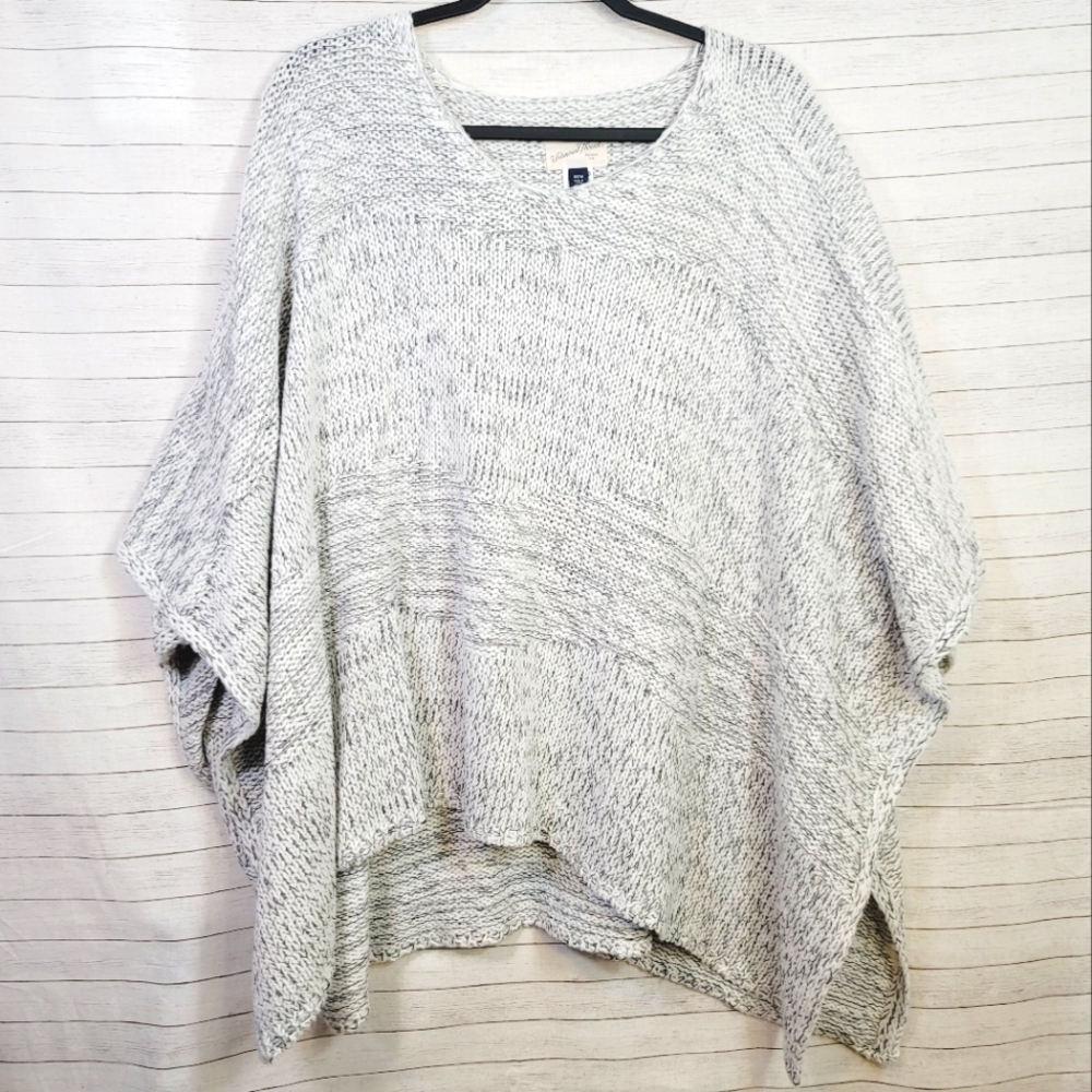 UNIVERSAL THREAD GRAY KNIT PONCHO, ONE SIZE FITS MOST